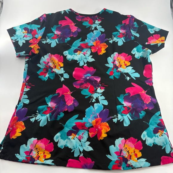 Easy Stretch Women’s Black Floral Scrub Top Medium - Picture 3 of 3